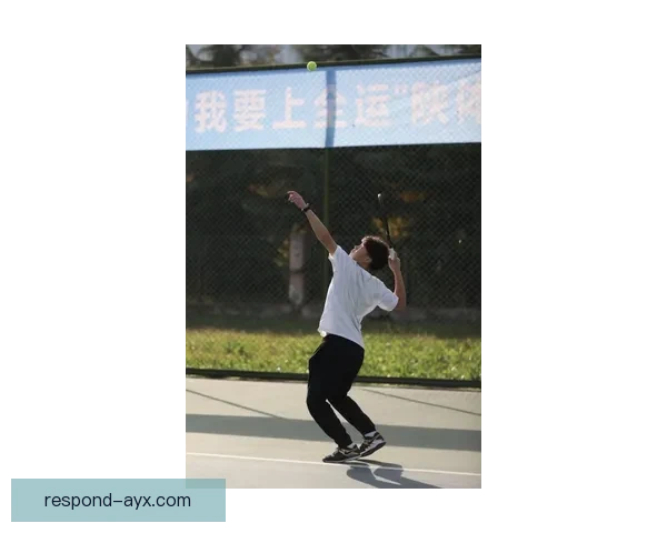 网球赛场风云再起顶尖选手激烈角逐最新赛事动态